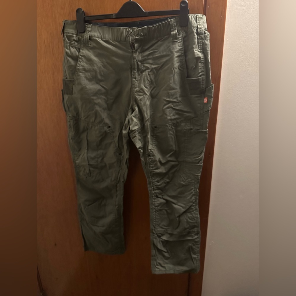 Dovetail Britt X ripstop pants.